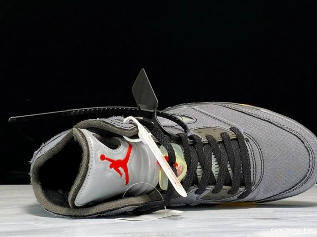Off-White Air CT8480-001 x Black Jordan 5 0520